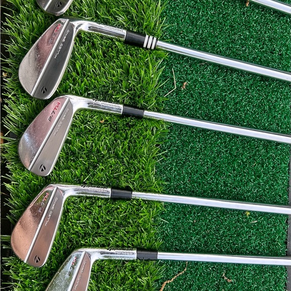 SOLD - Picture 2 of 12